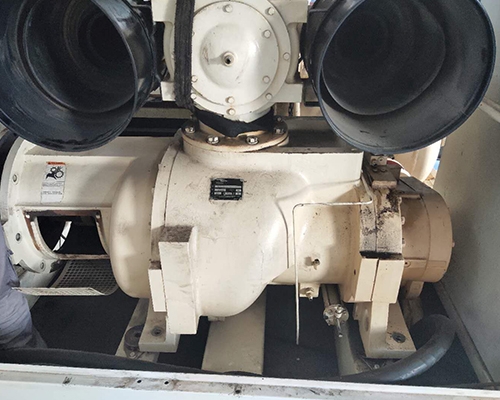 登?？諌簷C(jī)主機(jī)機(jī)頭大修